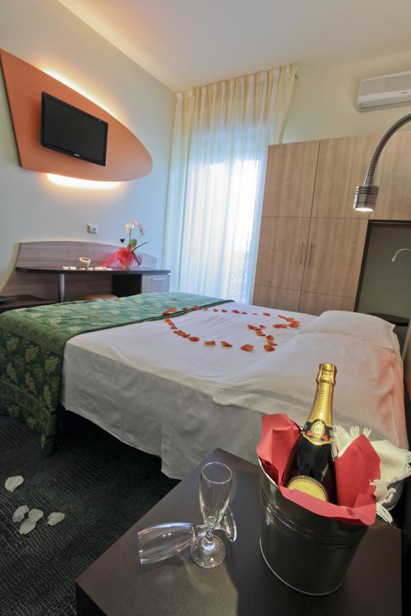 Hotel Sorriso Lido di Classe Kültér fotó